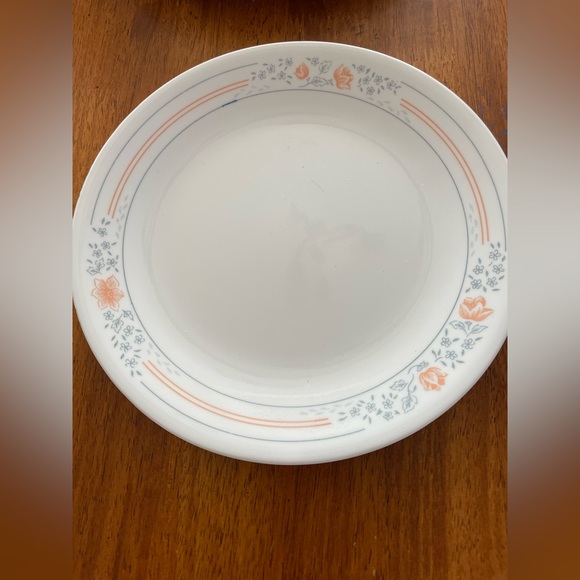 Corelle - Picture 2 of 3